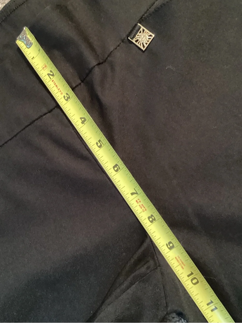 Anne Klein Black pull on pants,straight leg,stretch,logo tab, 30”L,9”rise,sz4 - Picture 9 of 13